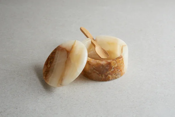Onyx Salt Dish（玛瑙盐盘）